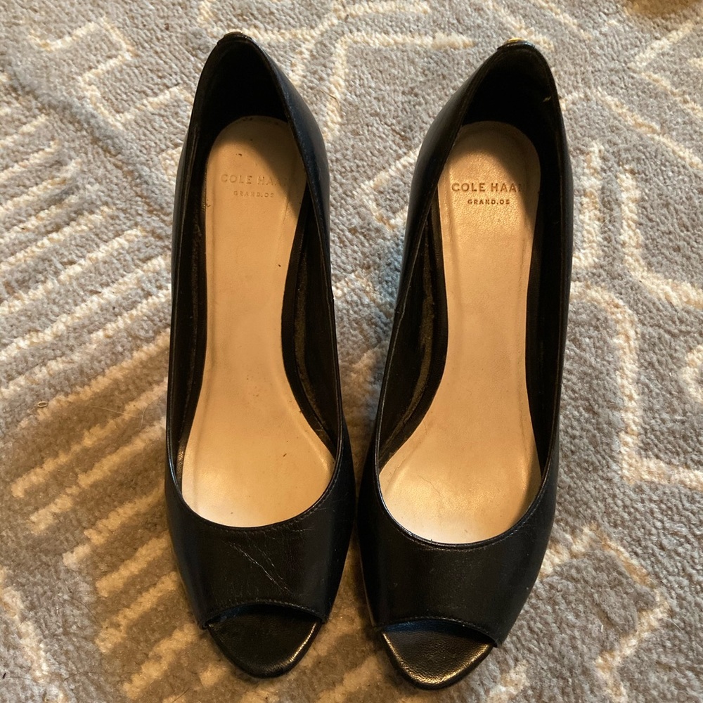 ColeHaan Peep Toe Heel, Black, Size 6